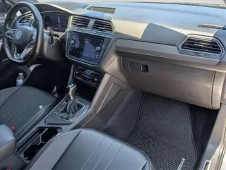 Volkswagen Tiguan 2022 SE R-Line Black 4dr SUV