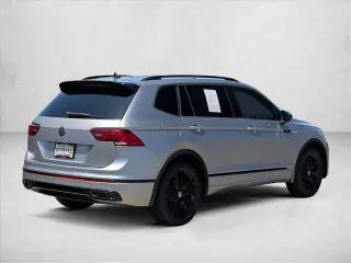 Volkswagen Tiguan 2022 SE R-Line Black 4dr SUV