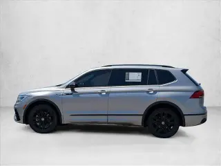 Volkswagen Tiguan 2022 SE R-Line Black 4dr SUV