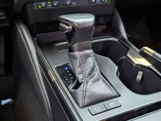 Lexus ES 300h 2024 4dr Sedan