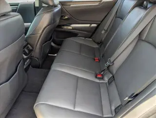 Lexus ES 300h 2024 4dr Sedan