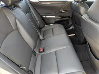 Lexus ES 300h 2024 4dr Sedan