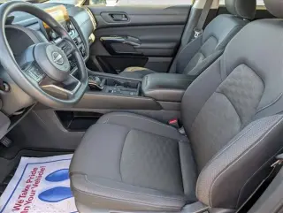 Nissan Pathfinder 2024 S 4dr SUV