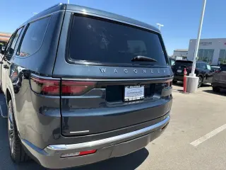 Jeep Wagoneer 2022 4x4 Series II Carbide 4dr SUV