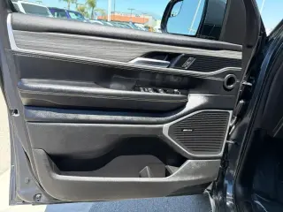 Jeep Wagoneer 2022 4x4 Series II Carbide 4dr SUV