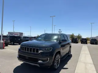 Jeep Wagoneer 2022 4x4 Series II Carbide 4dr SUV