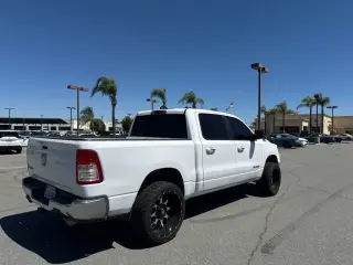 Ram 1500 2020 4x2 Big Horn 4dr Crew Cab 5.6 ft. SB Pickup