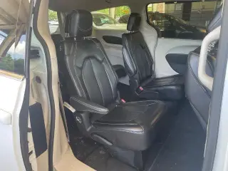 Chrysler Pacifica 2023 Touring L 4dr Mini-Van