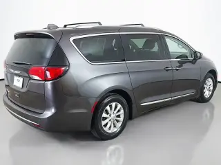 Chrysler Pacifica 2019 Touring L 35th Anniversary 4dr Mini-Van