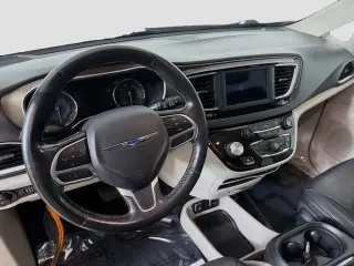 Chrysler Pacifica 2019 Touring L 35th Anniversary 4dr Mini-Van