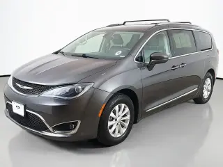 Chrysler Pacifica 2019 Touring L 35th Anniversary 4dr Mini-Van