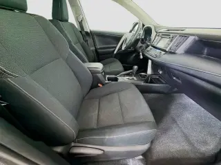 Toyota RAV4 2016 AWD XLE 4dr SUV