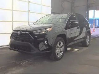 Toyota RAV4 2025 XLE 4dr SUV