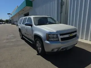 Chevrolet Suburban 2014 4x2 LS 4dr SUV