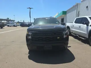 Chevrolet Silverado 1500 2023 4x2 Custom 4dr Crew Cab 5.8 ft. SB