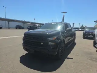 Chevrolet Silverado 1500 2023 4x2 Custom 4dr Crew Cab 5.8 ft. SB