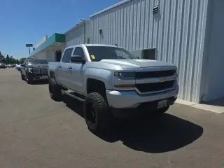 Chevrolet Silverado 1500 2018 4x4 Custom 4dr Crew Cab 5.8 ft. SB