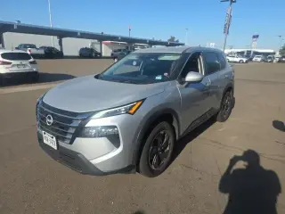 Nissan Rogue 2025 SV 4dr Crossover