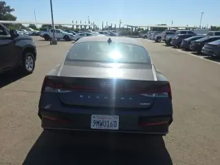 Hyundai ELANTRA 2024 Limited 4dr Sedan