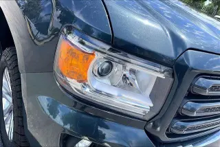 GMC Canyon 2018 4x4 SLT 4dr Crew Cab 5 ft. SB