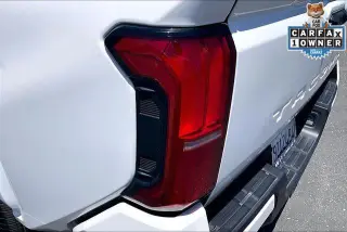 Toyota Tacoma 2024 4x2 SR5 4dr Double Cab 5.0 ft SB