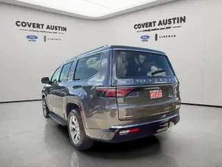 Jeep Wagoneer 2022 4x4 Series II Carbide 4dr SUV