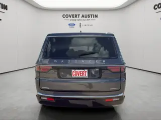 Jeep Wagoneer 2022 4x4 Series II Carbide 4dr SUV