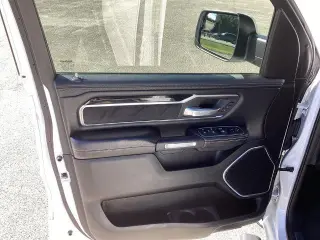 Ram 1500 2019 4x2 Laramie 4dr Crew Cab 5.6 ft. SB Pickup