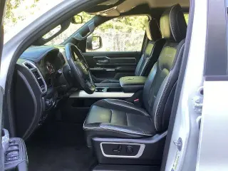 Ram 1500 2019 4x2 Laramie 4dr Crew Cab 5.6 ft. SB Pickup