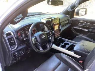 Ram 1500 2019 4x2 Laramie 4dr Crew Cab 5.6 ft. SB Pickup