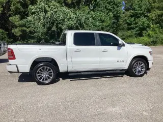 Ram 1500 2019 4x2 Laramie 4dr Crew Cab 5.6 ft. SB Pickup