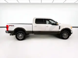 Ford F-250 Super Duty 2017 4x4 King Ranch 4dr Crew Cab 6.8 ft. SB Pickup