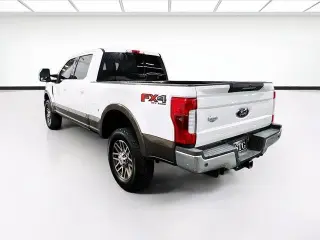Ford F-250 Super Duty 2017 4x4 King Ranch 4dr Crew Cab 6.8 ft. SB Pickup