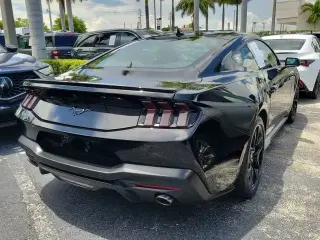 Ford Mustang 2024 EcoBoost 2dr Fastback