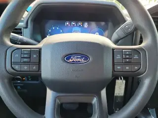 Ford F-150 2025 4x2 STX 4dr SuperCrew 5.5 ft. SB