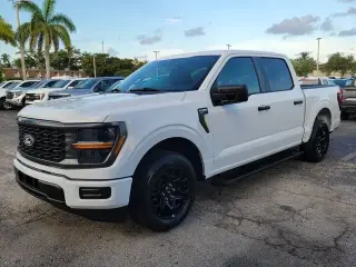 Ford F-150 2025 4x2 STX 4dr SuperCrew 5.5 ft. SB