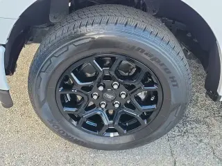 Ford F-150 2025 4x2 STX 4dr SuperCrew 5.5 ft. SB