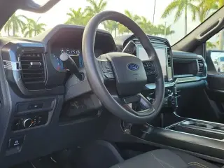 Ford F-150 2025 4x2 STX 4dr SuperCrew 5.5 ft. SB