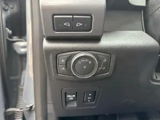 Ford F-150 2019 4x4 XLT 4dr SuperCrew 5.5 ft. SB