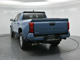 Toyota Tacoma 2026 4x4 TRD Sport 4dr Double Cab 6.1 ft LB
