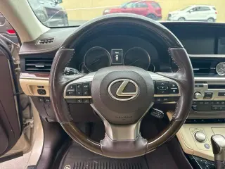 Lexus ES 350 2017 4dr Sedan