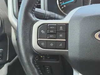 Ford Expedition 2023 4x2 XLT 4dr SUV