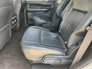 Ford Expedition 2023 4x2 XLT 4dr SUV