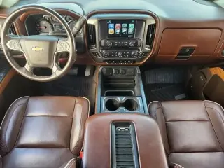 Chevrolet Silverado 2500HD 2019 4x4 High Country 4dr Crew Cab SB