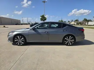 Nissan Altima 2021 2.5 SR 4dr Sedan