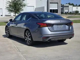 Nissan Altima 2021 2.5 SR 4dr Sedan