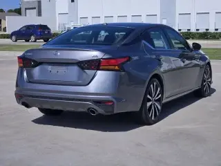 Nissan Altima 2021 2.5 SR 4dr Sedan