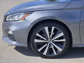 Nissan Altima 2021 2.5 SR 4dr Sedan