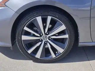 Nissan Altima 2021 2.5 SR 4dr Sedan