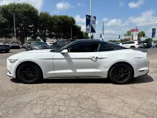 Ford Mustang 2016 V6 2dr Fastback